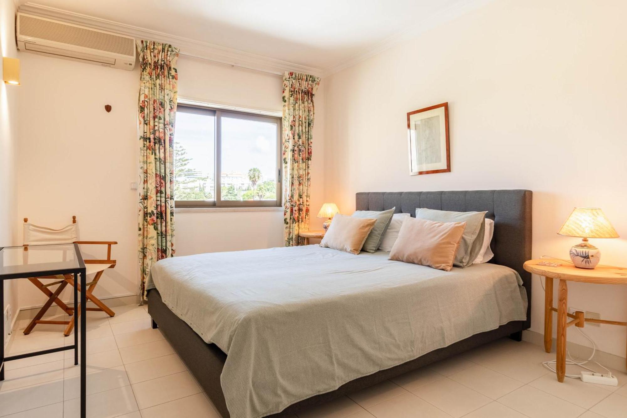 Central Cascais Apartment With Private Parking Exterior foto